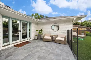 1904 Chimney Rock Rd, Houston, TX 77056 - Photo 29