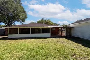 5917 Raza Rd, Pearland, TX 77584 - Photo 5