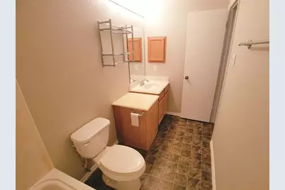 8138 Forest Glen Drive, Humble, TX 77338 - Photo 5