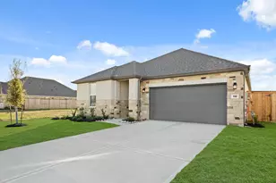 112 Water Grass Trl, Clute, TX 77531 - Photo 1