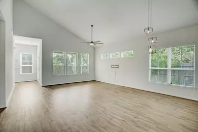 3413 Omega Street, Houston, TX 77022 - Photo 7
