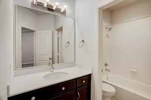 3413 Omega St, Houston, TX 77022 - Photo 11