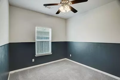 3413 Omega Street, Houston, TX 77022 - Photo 9