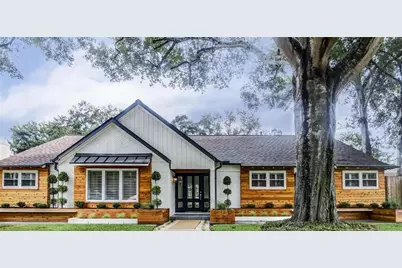 10710 Russett Drive, Houston, TX 77042 - Photo 13
