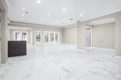 10710 Russett Drive, Houston, TX 77042 - Photo 19