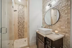 5314 Patrick Henry St, Bellaire, TX 77401 - Photo 13