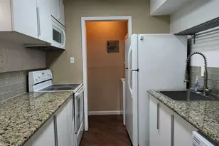 10603 S Wilcrest Dr, Houston, TX 77099 - Photo 5