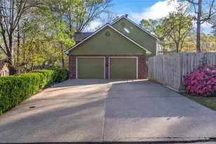 1923 Fairway Dr, Huntsville, TX 77340 - Photo 15