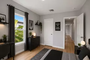 10430 Wiggins St, Houston, TX 77029 - Photo 9