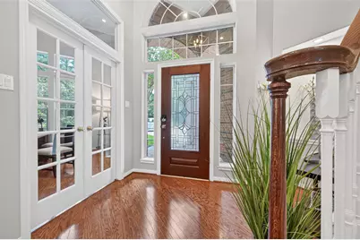 27 E Shale Creek Circle, The Woodlands, TX 77382 - Photo 3