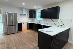 4607 Billingsley St, Houston, TX 77009 - Photo 5