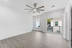 1424 W 34th 1/2 St, Houston, TX 77018 - Photo 13