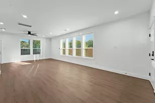 4208 Castor, Houston, TX 77022 - Photo 9