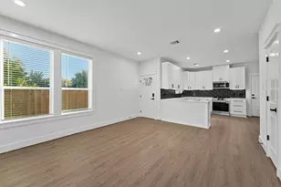 4208 Castor, Houston, TX 77022 - Photo 7