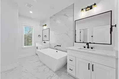 4208 Castor #B, Houston, TX 77022 - Photo 13