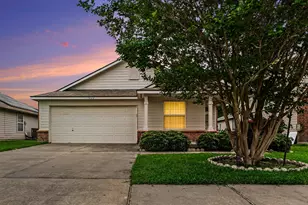 7826 Chervil Ln, Baytown, TX 77521 - Photo 1