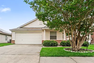 7826 Chervil Lane, Baytown, TX 77521 - Photo 3