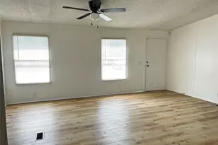 219 Blinkin Ave, Crosby, TX 77532 - Photo 17