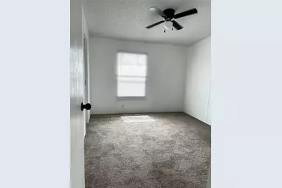 219 Blinkin Avenue, Crosby, TX 77532 - Photo 23