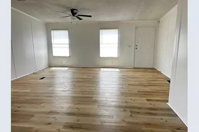 219 Blinkin Avenue, Crosby, TX 77532 - Photo 11