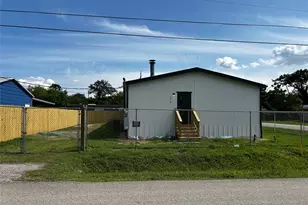 219 Blinkin Ave, Crosby, TX 77532 - Photo 3