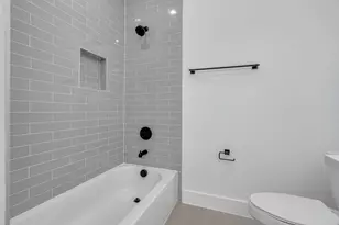 5642 Hirondel St, Houston, TX 77033 - Photo 25