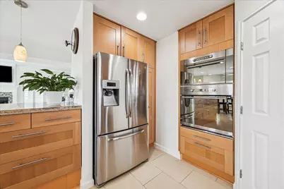 270 Isles End Road, Tiki Island, TX 77554 - Photo 9