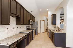 435 Sandstone Creek Ln, Dickinson, TX 77539 - Photo 7