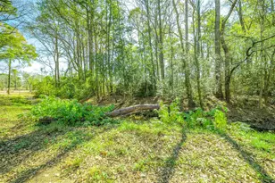 26 Holly Springs Dr, Conroe, TX 77302 - Photo 15