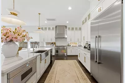 802 W 30th Street, Houston, TX 77018 - Photo 13