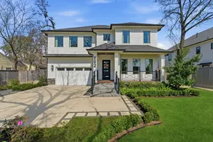 802 W 30th St, Houston, TX 77018 - Photo 1