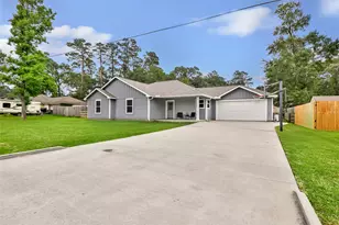 11123 Maple St, Cleveland, TX 77328 - Photo 3