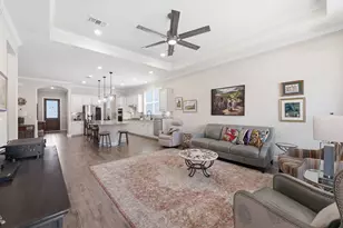 207 Arabian Dr, The Woodlands, TX 77382 - Photo 5