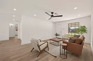 608 Lloyd Ln, Baytown, TX 77521 - Photo 5