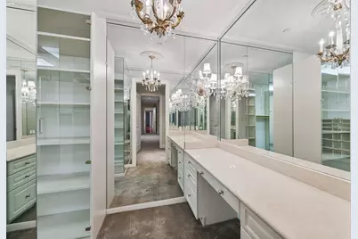 1100 Uptown Park Boulevard #102, Houston, TX 77056 - Photo 11