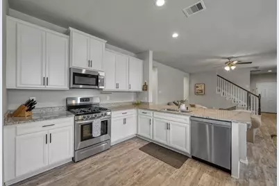 16451 Rosary Pea Place, Conroe, TX 77385 - Photo 11