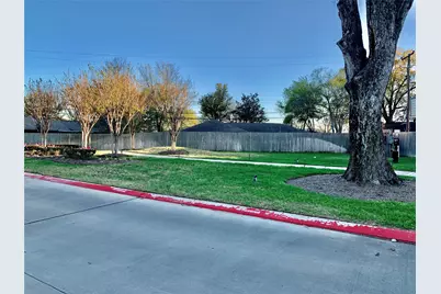 10942 Cannes Memorial Dr, Houston, TX 77043 - Photo 35