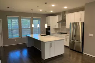 10942 Cannes Memorial Dr, Houston, TX 77043 - Photo 9