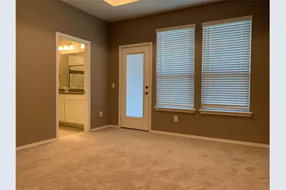 10942 Cannes Memorial Dr, Houston, TX 77043 - Photo 19