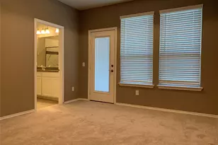 10942 Cannes Memorial Dr, Houston, TX 77043 - Photo 19