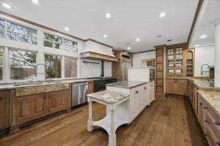 3020 San Felipe St, Houston, TX 77019 - Photo 13