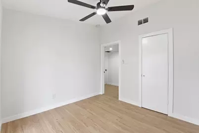 12319 Renwick Drive, Houston, TX 77035 - Photo 27