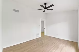 12319 Renwick Dr, Houston, TX 77035 - Photo 29