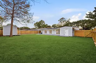 12319 Renwick Dr, Houston, TX 77035 - Photo 39