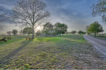 5255 Ganske Road, Burton, TX 77835 - Photo 43