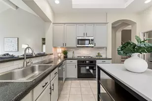 27 Emery Mill Pl, The Woodlands, TX 77384 - Photo 15