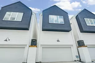 1131 W 17th St, Houston, TX 77008 - Photo 3