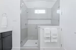 1131 W 17th St, Houston, TX 77008 - Photo 27