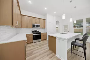 207 Malleck St, Columbus, TX 78934 - Photo 5