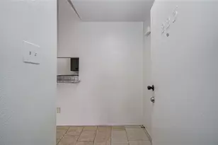 8034 Antoine Dr, Houston, TX 77088 - Photo 9